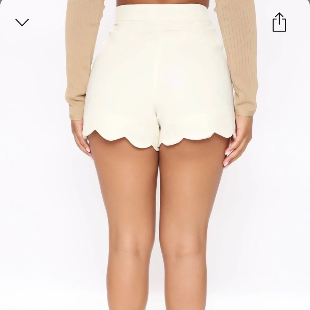 Cream shorts! - Picture 3 of 8